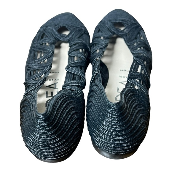 Black Textured Flats for Women - Gadea - Handmade woven - Picture 3 of 4